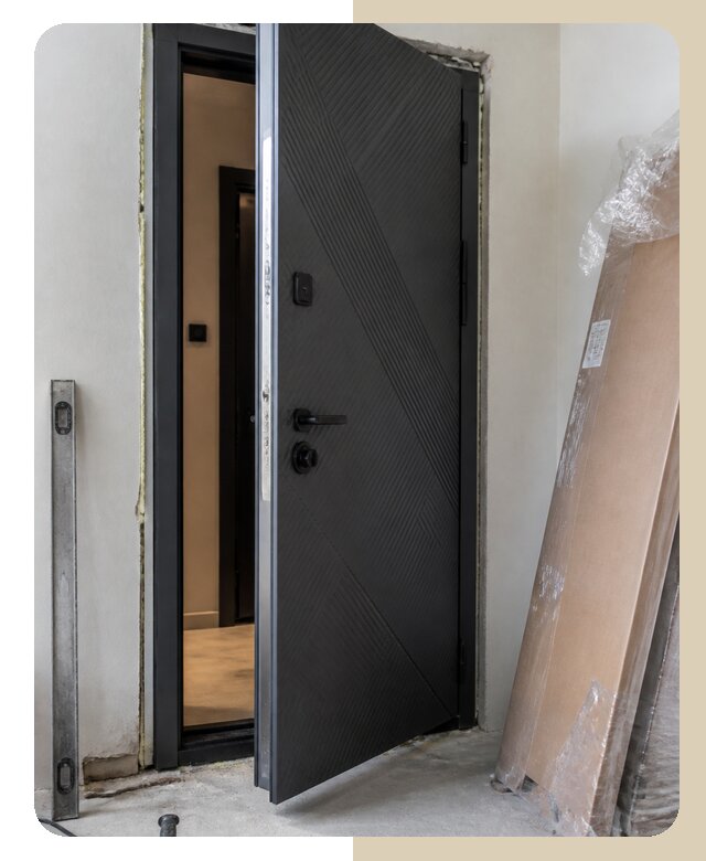 Установка входной двери в Энгельсе по цене от 5330 р. | ДвериЛегко-Энг